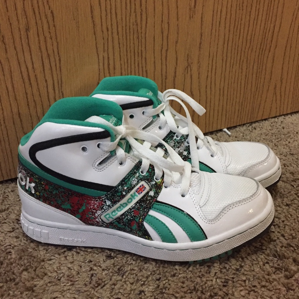 Reebok sneakers green and white